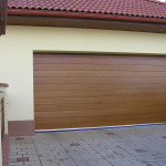 drevená garážova brána - vodorovné frézovanie