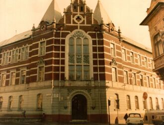 obchodná akadémia BB